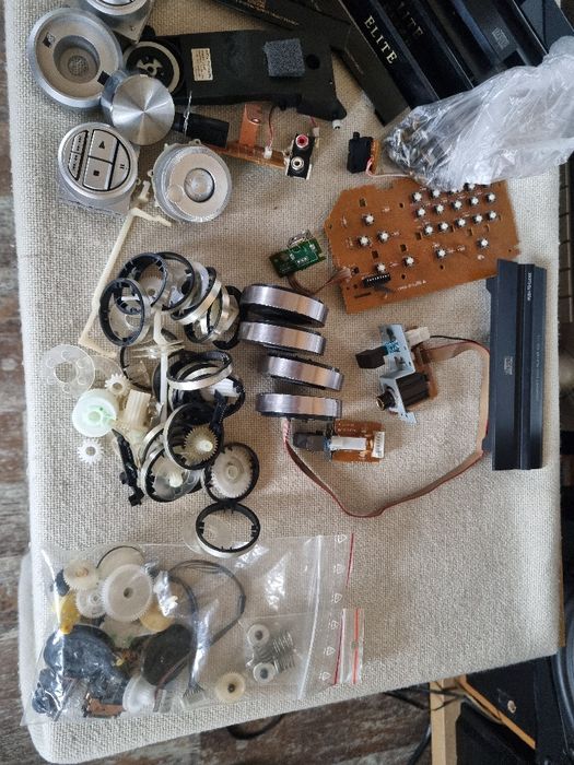 Pachet dif butonase, masti sertare cd, dif accesorii, etc.