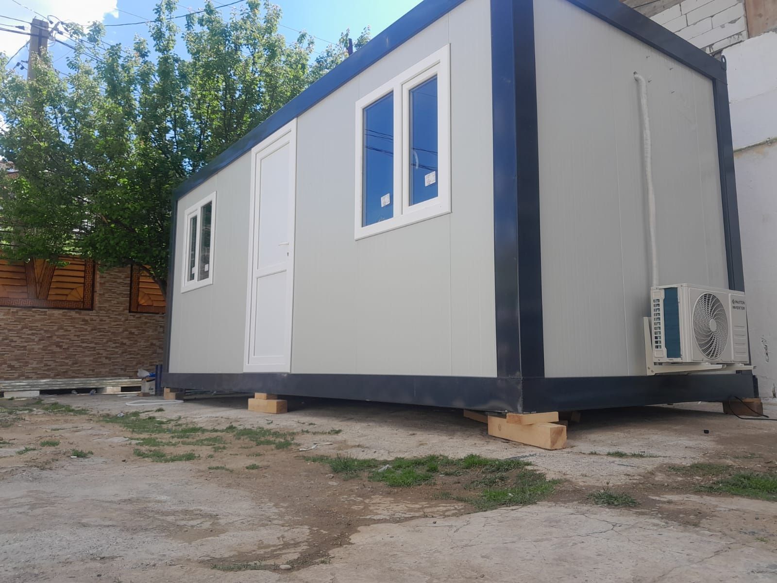 Vand container modular sau cadru metalic pentru container .