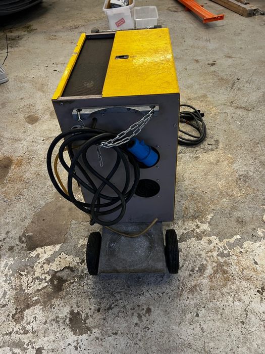 Aparat sudura Power compact 315,380 v