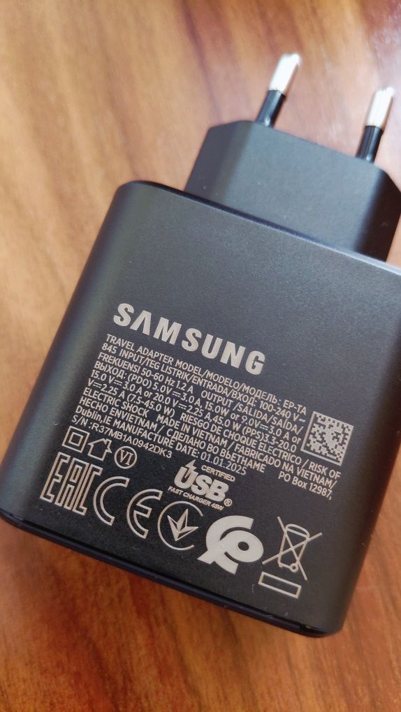 Incarcator original de 45W Samsung S25 Ultra.