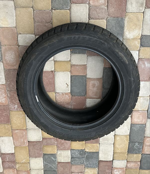 Зимняя резина шина Bridgestone 285 50 R20 Бриджистоун