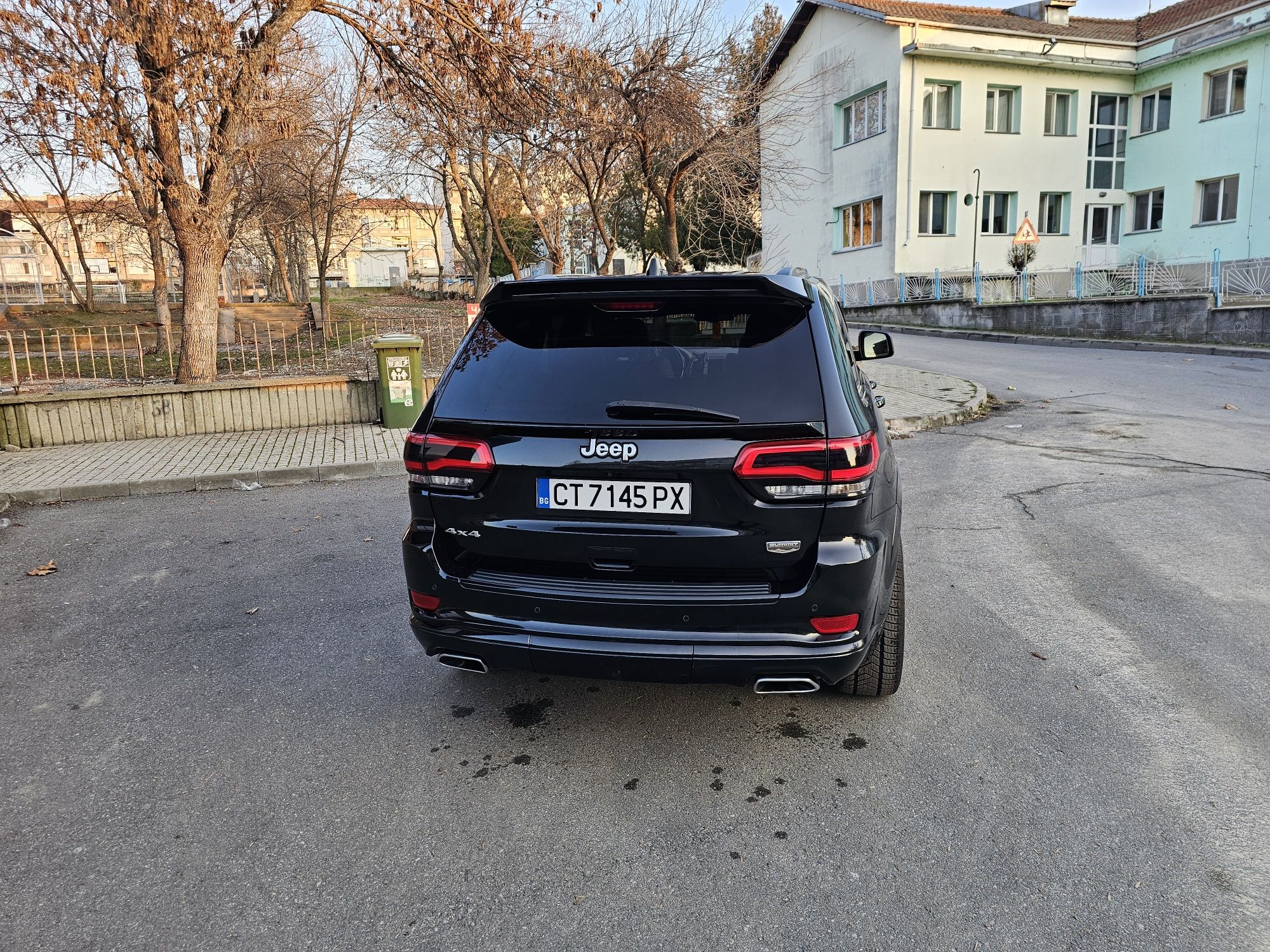 Jeep Grant Cherokee wk2 5.7