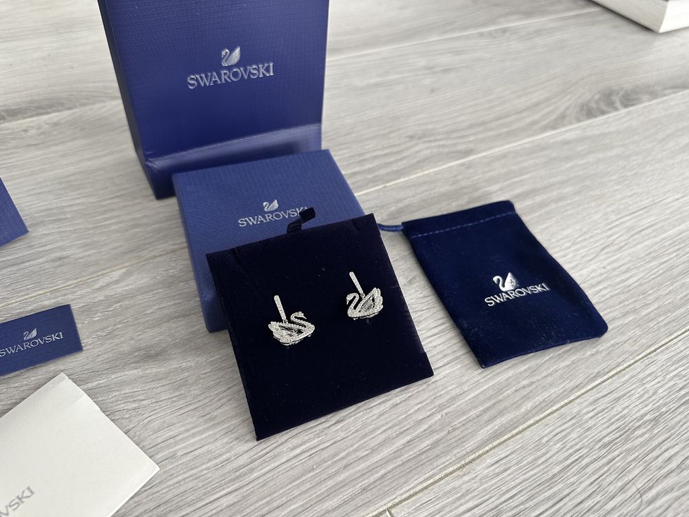 Cercei Swarovski Swan argintii