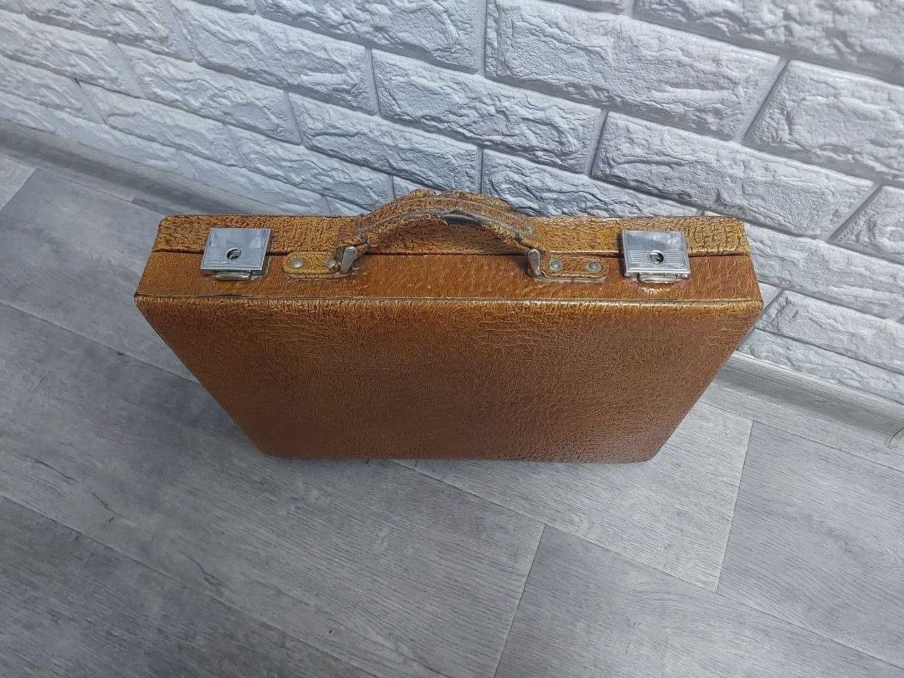 Дипломат для учащихся