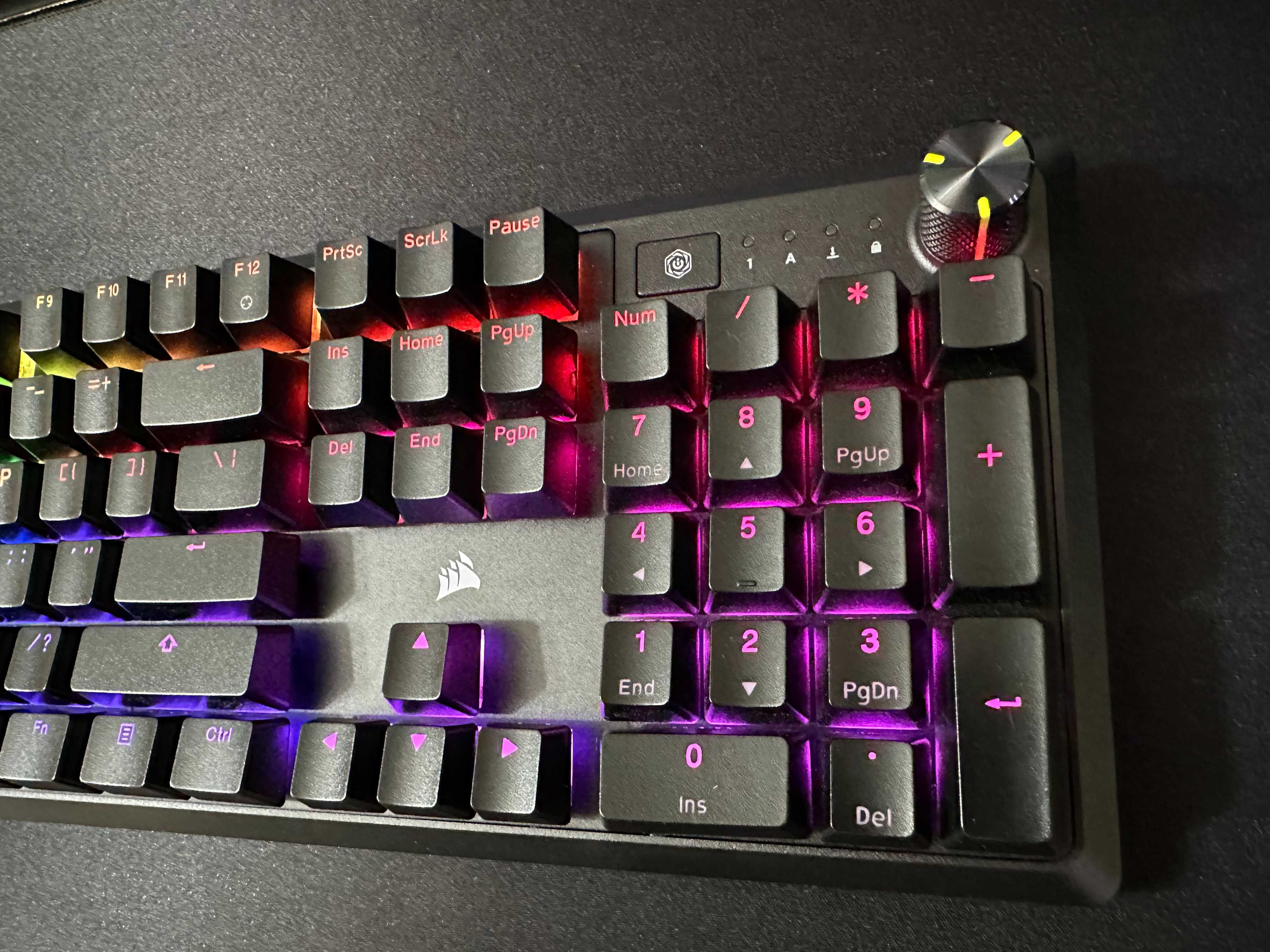 Tastatura mecanica Corsair K70 CORE, red switches, RGB