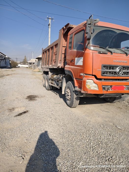 Донг фенг самосвал сотилади.