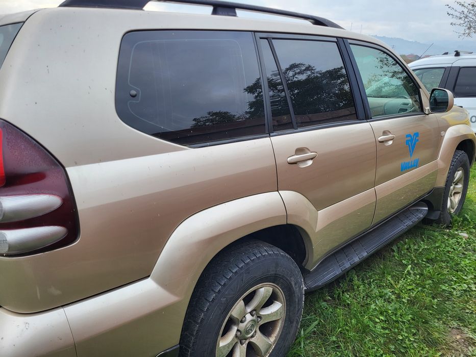 Toyota Land Cruiser