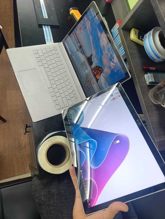 Noutbook 512 GB ideal 10 dan 9