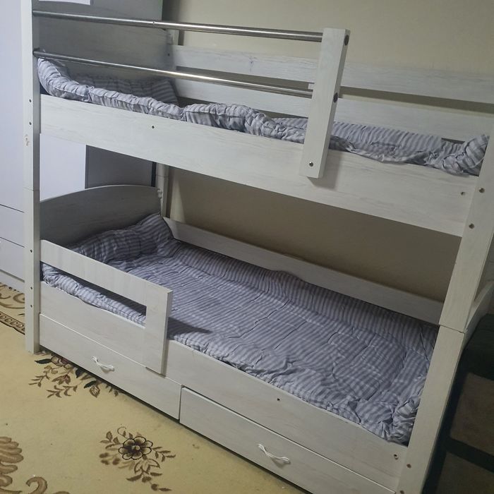 2 etajli kravat sotiladi panerlari baqvat sinmagan kotta