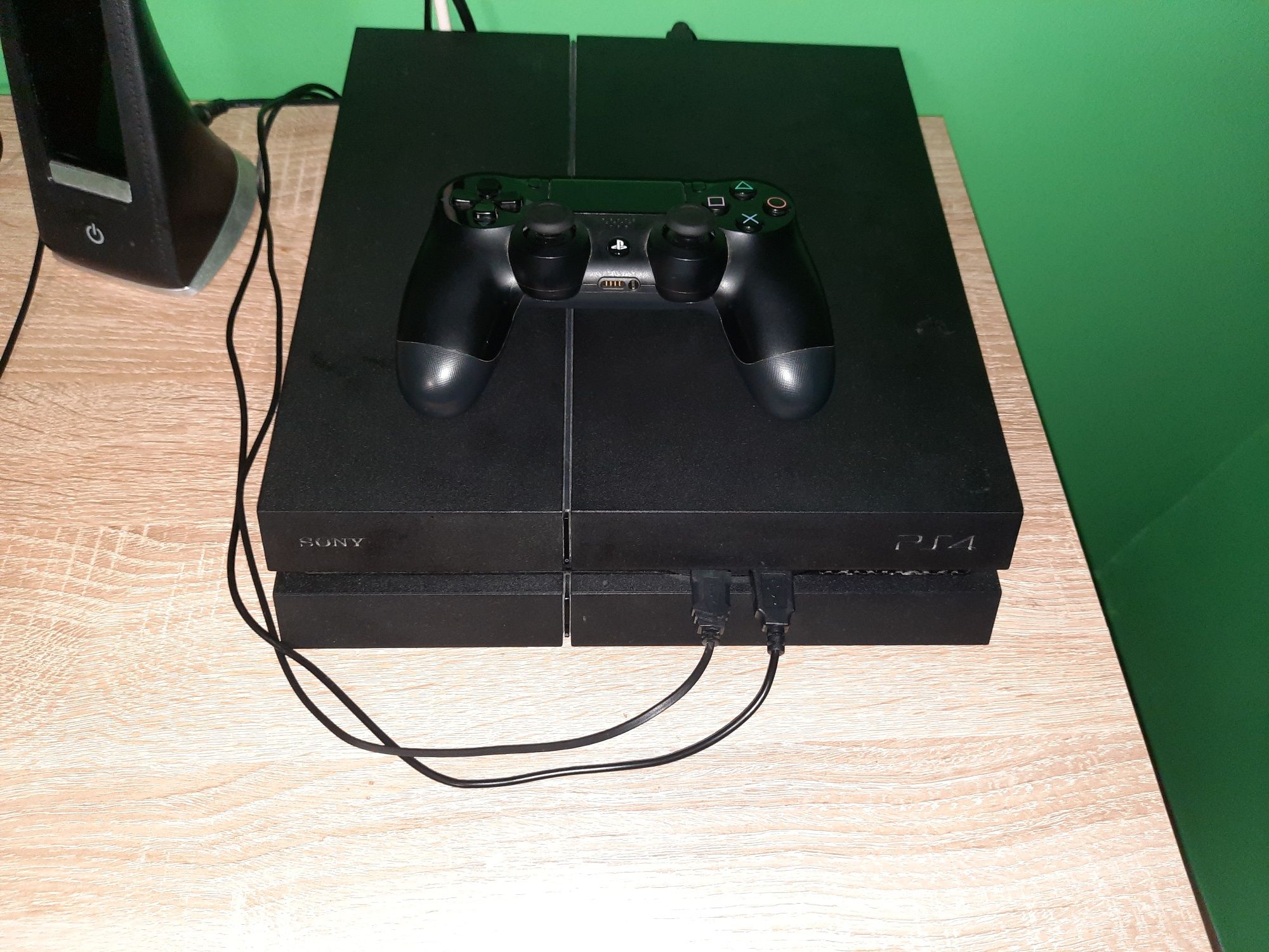 Ps 4, volan cu schimbator si trei pedale