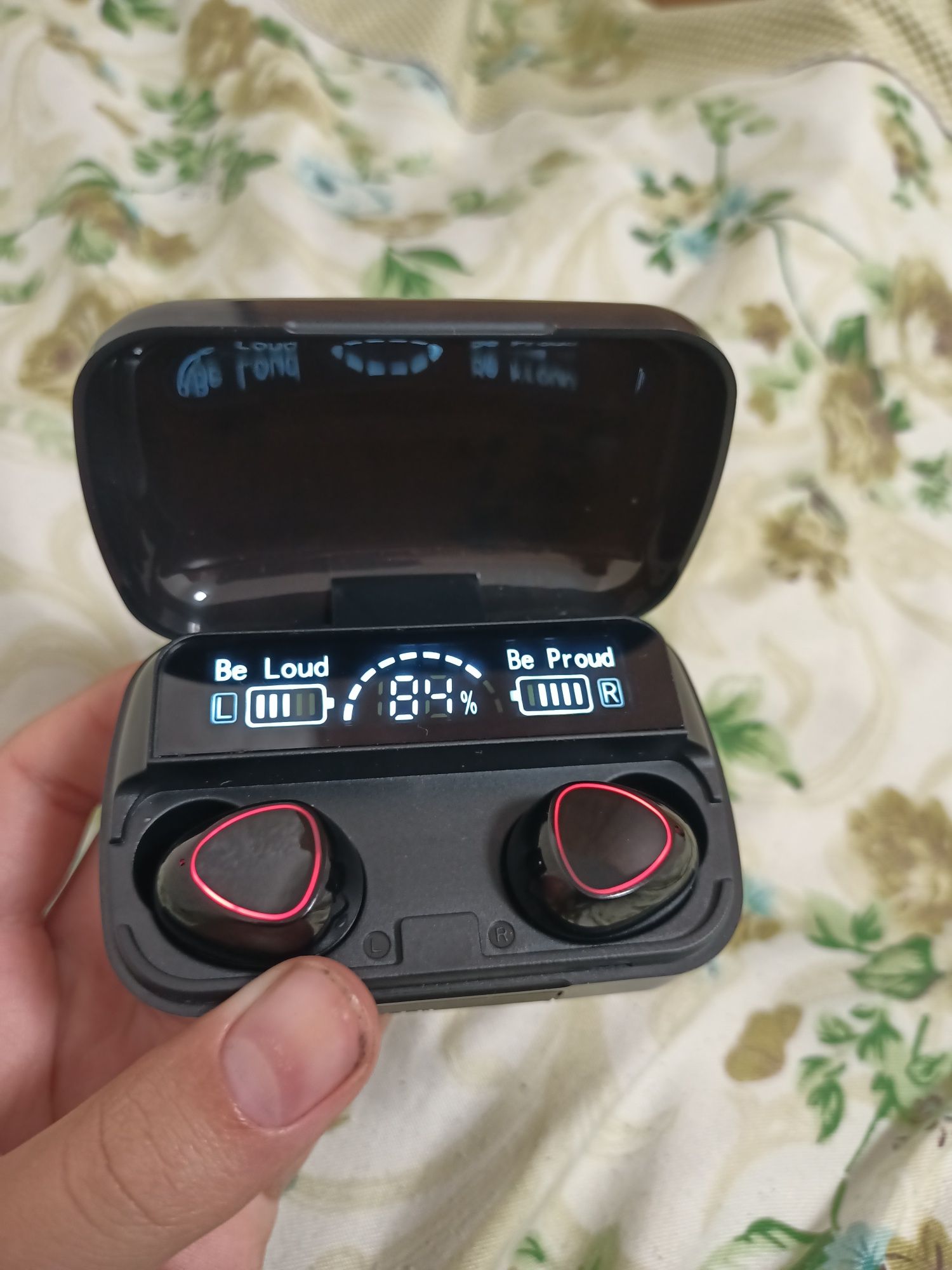 Продам наушник жағдайы жақсы көп қолданбаған