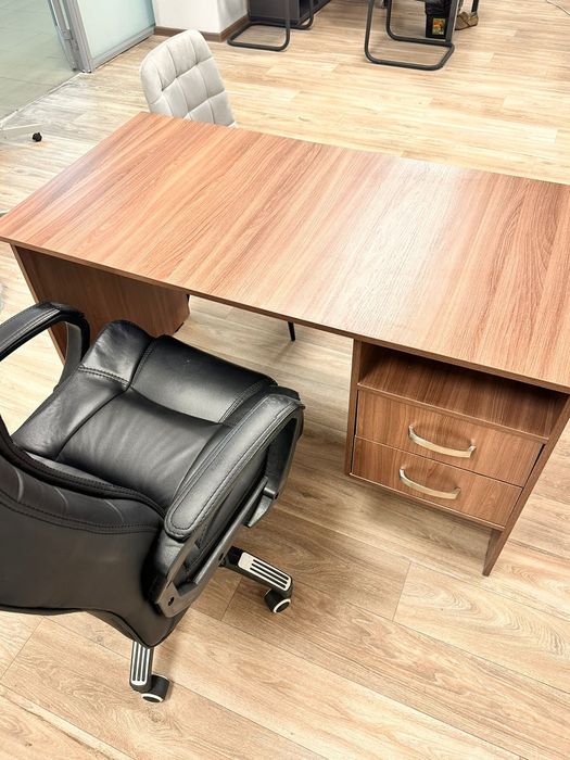 Комплект офисных столов