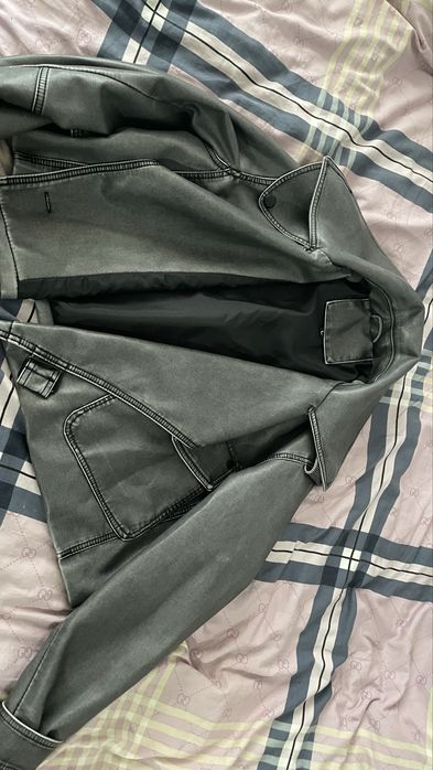 Кожанная куртка женская