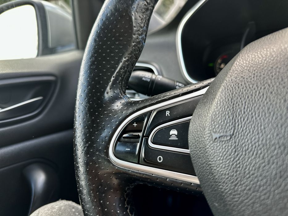 Renault Megane 4 IV Gt line BOSE 1.5 dci 110cp Automat Headup Distroni