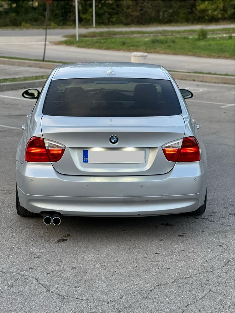Bmw 325i.