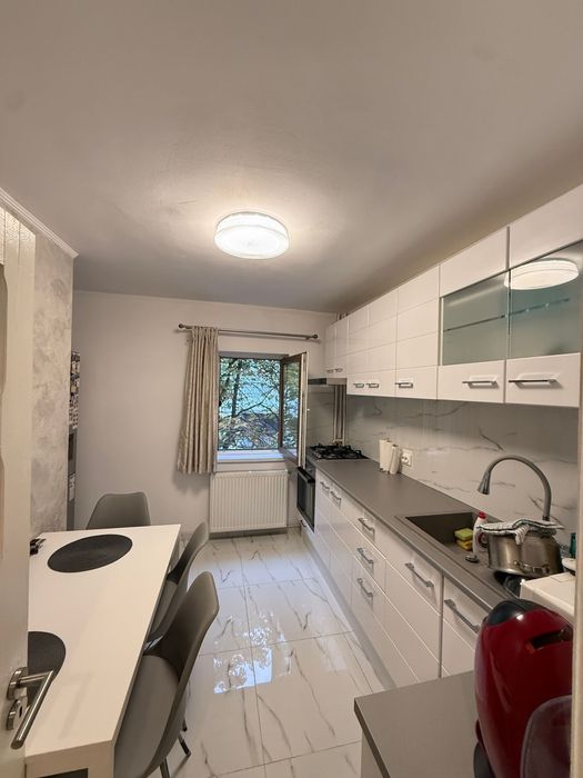 Apart 3 camere Malu Rosu