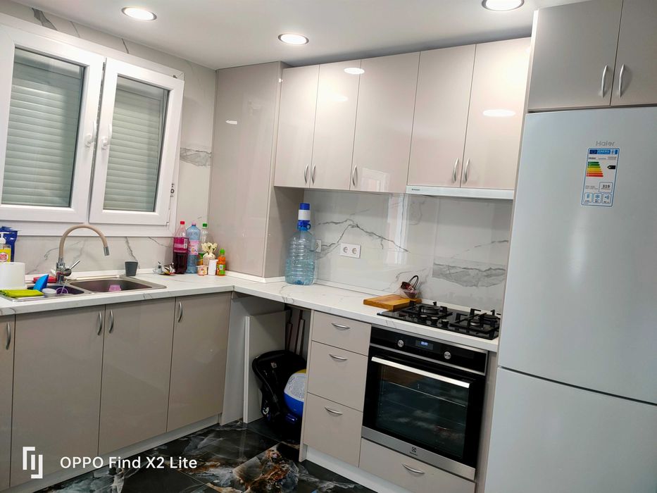 Casa cu anexe zona Calea Clujului, Oradea, Bihor. Tlf. 0034693978191