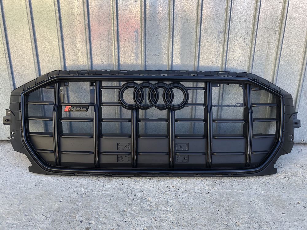 Grila centrala Audi SQ8 - noua, originala