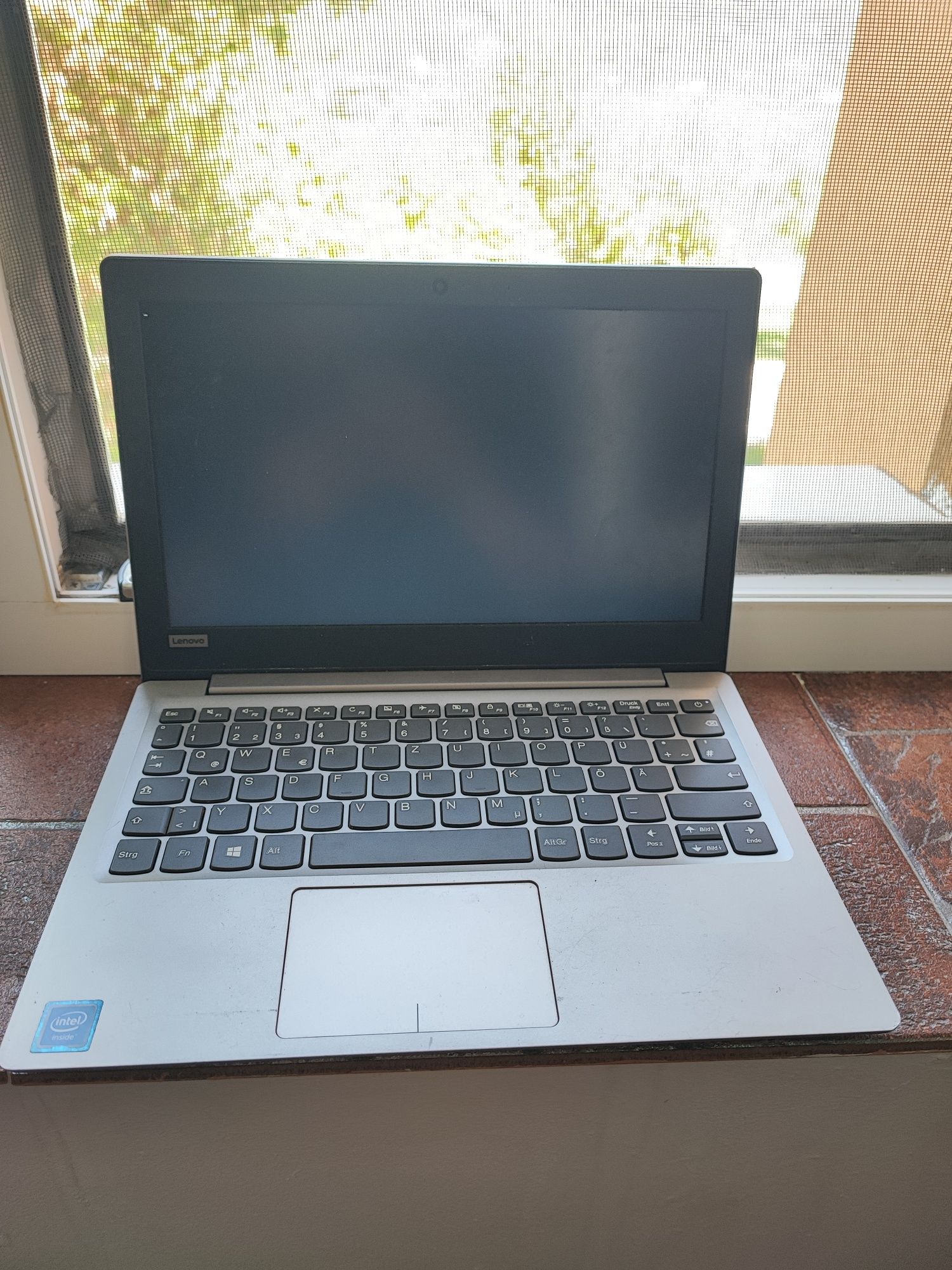 Laptop Lenovo ideeapad 120s