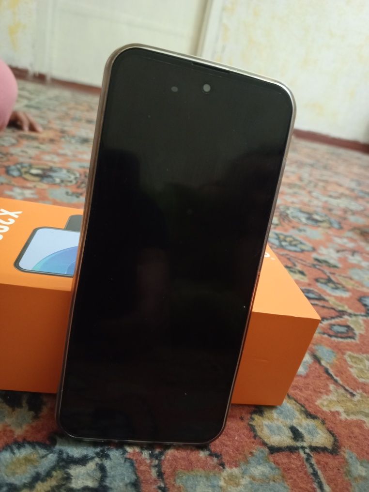 Продаётся телефон X200 smartfon