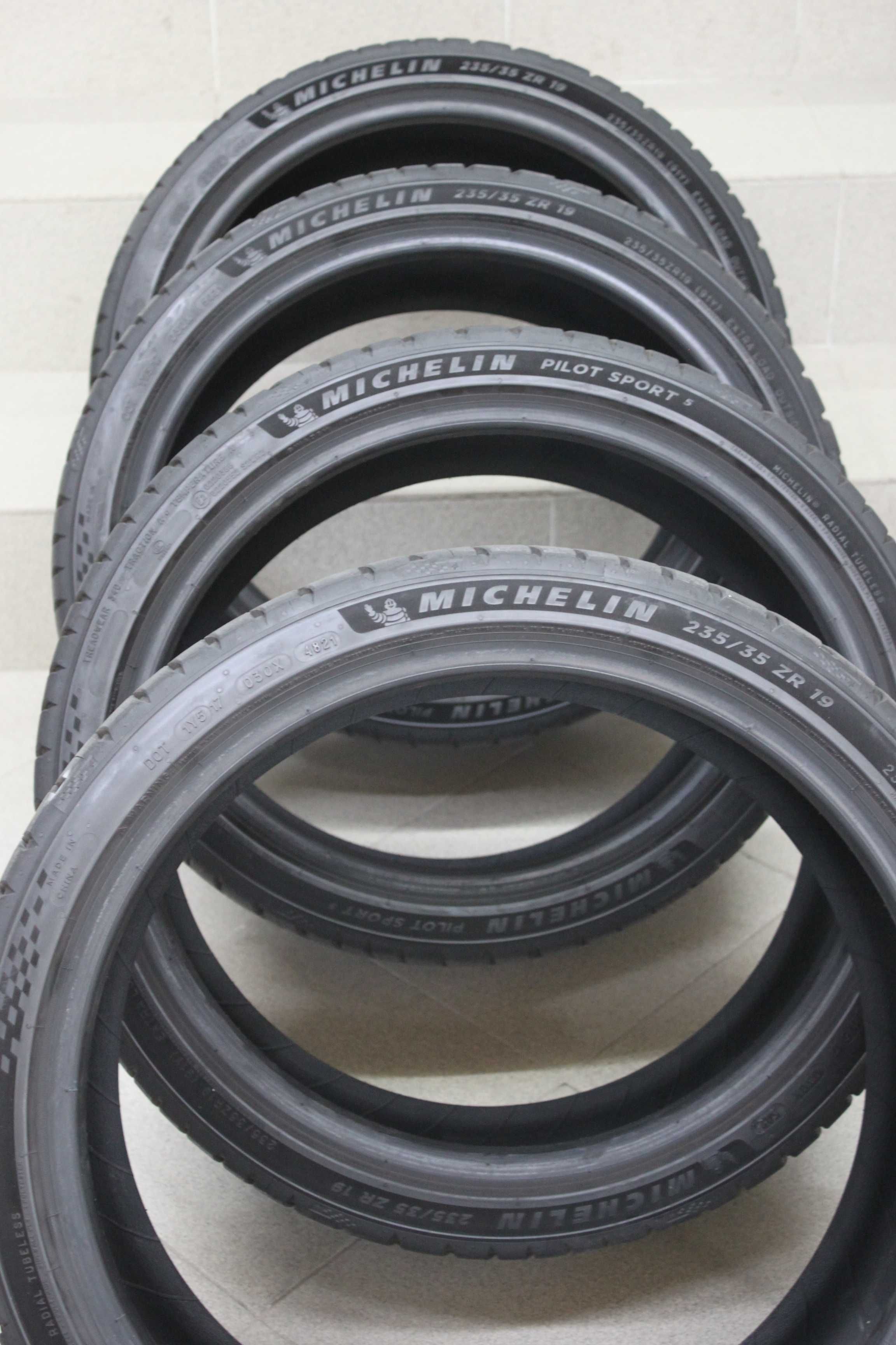 235/35-19 Michelin Pilot Sport 5