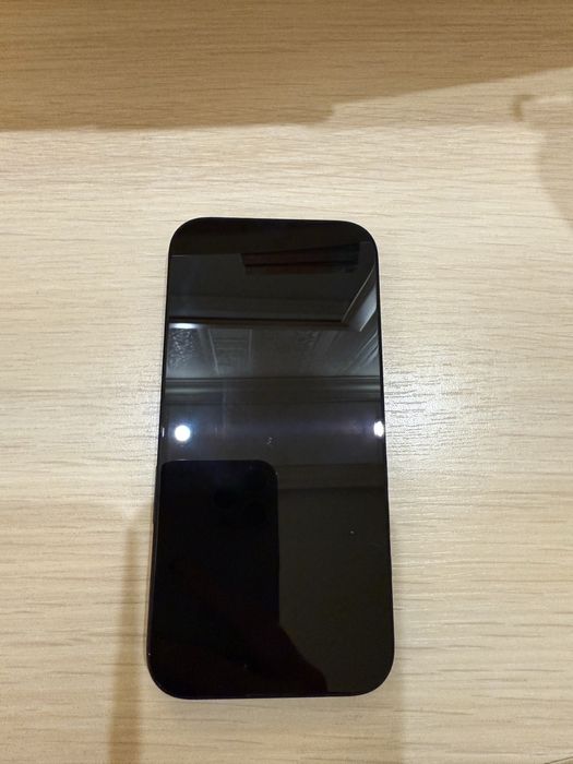 Продам Iphone 16