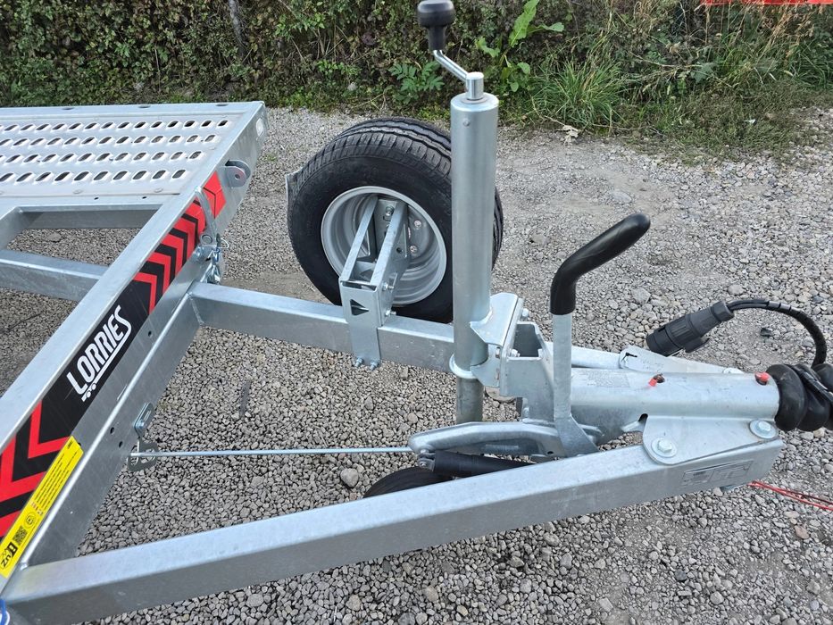 Платформа за автомобил LORRIES/ X.2024г