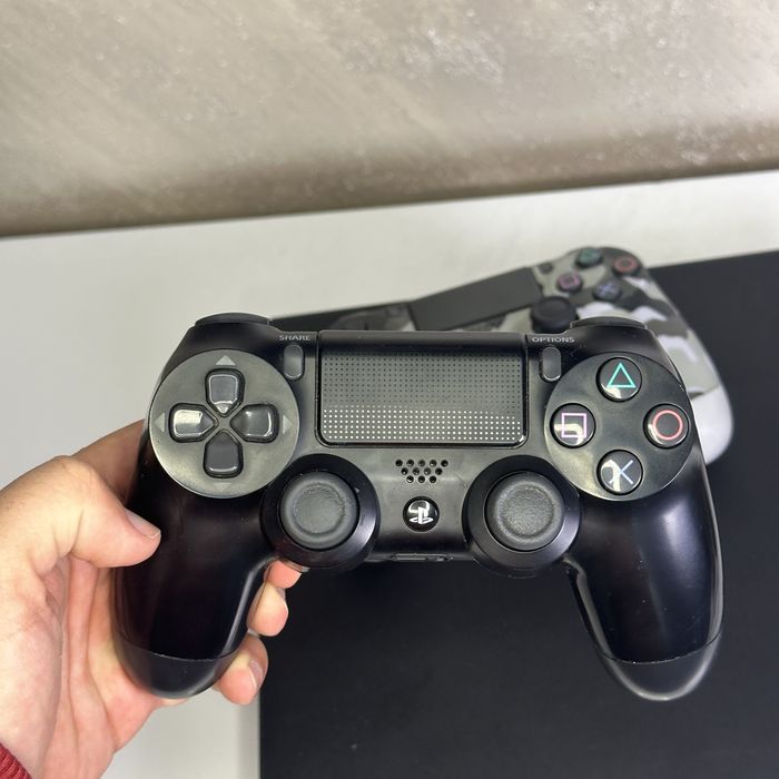 Playstation 4 Slim 1 TB