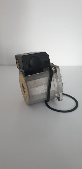 Pomp Wilo FRSL 15/6.7-3 o C Centrala termica Ferroli Domina F24 E