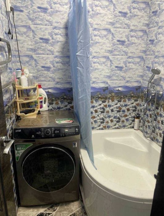 Чиланзар 7 кв 3/1/4 срочно продается