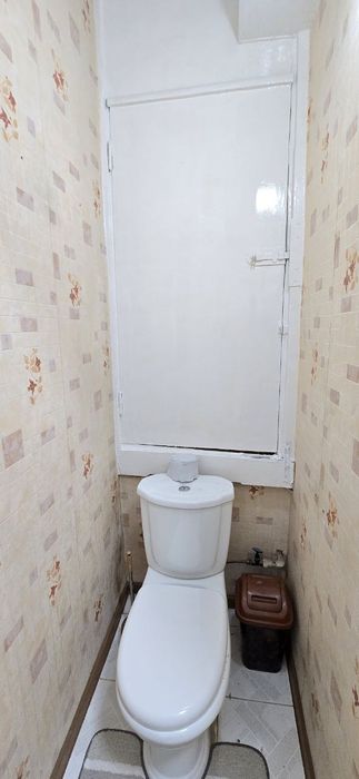 Чиланзар 11кв 2хонали квартира сотилади тоза ремонтда