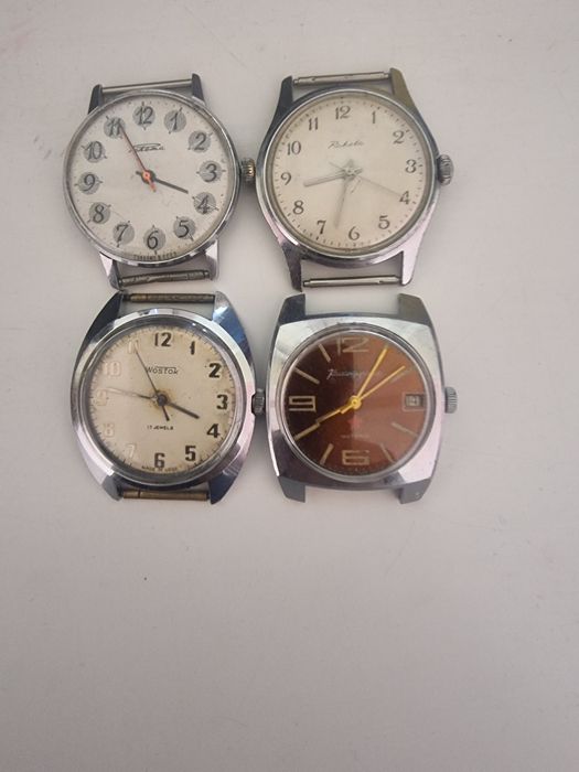 Часы Ракета и Восток