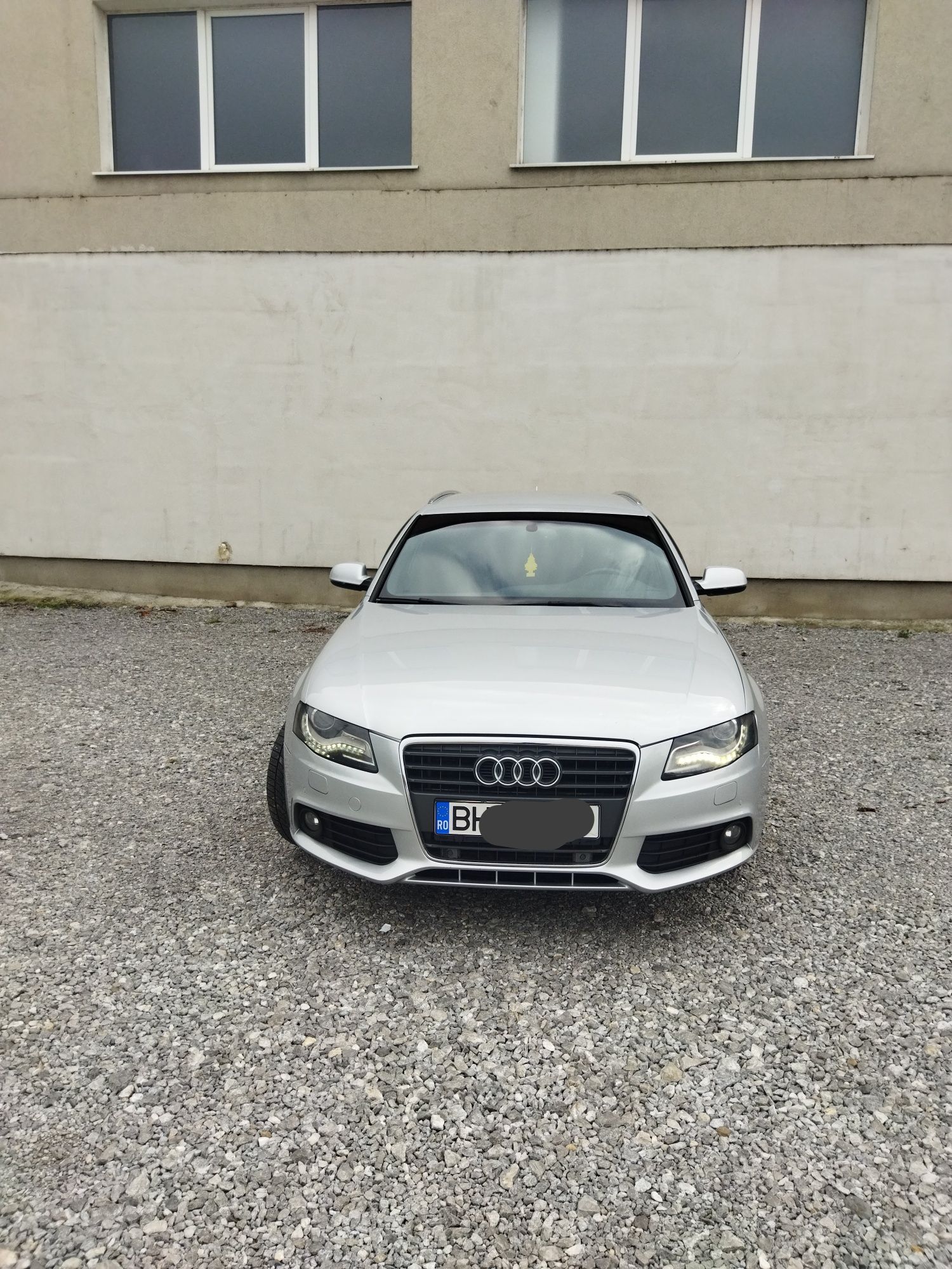 Audi A4 2.0 s line