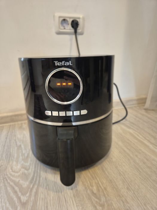 Friteuza (air fryer) cu aer cald Tefal Ultra Fry Digital