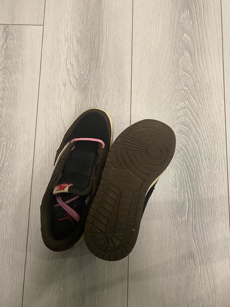 vand jordan 1 travis scott low mocha 39 (nu adidas,amiri,bape,puma)