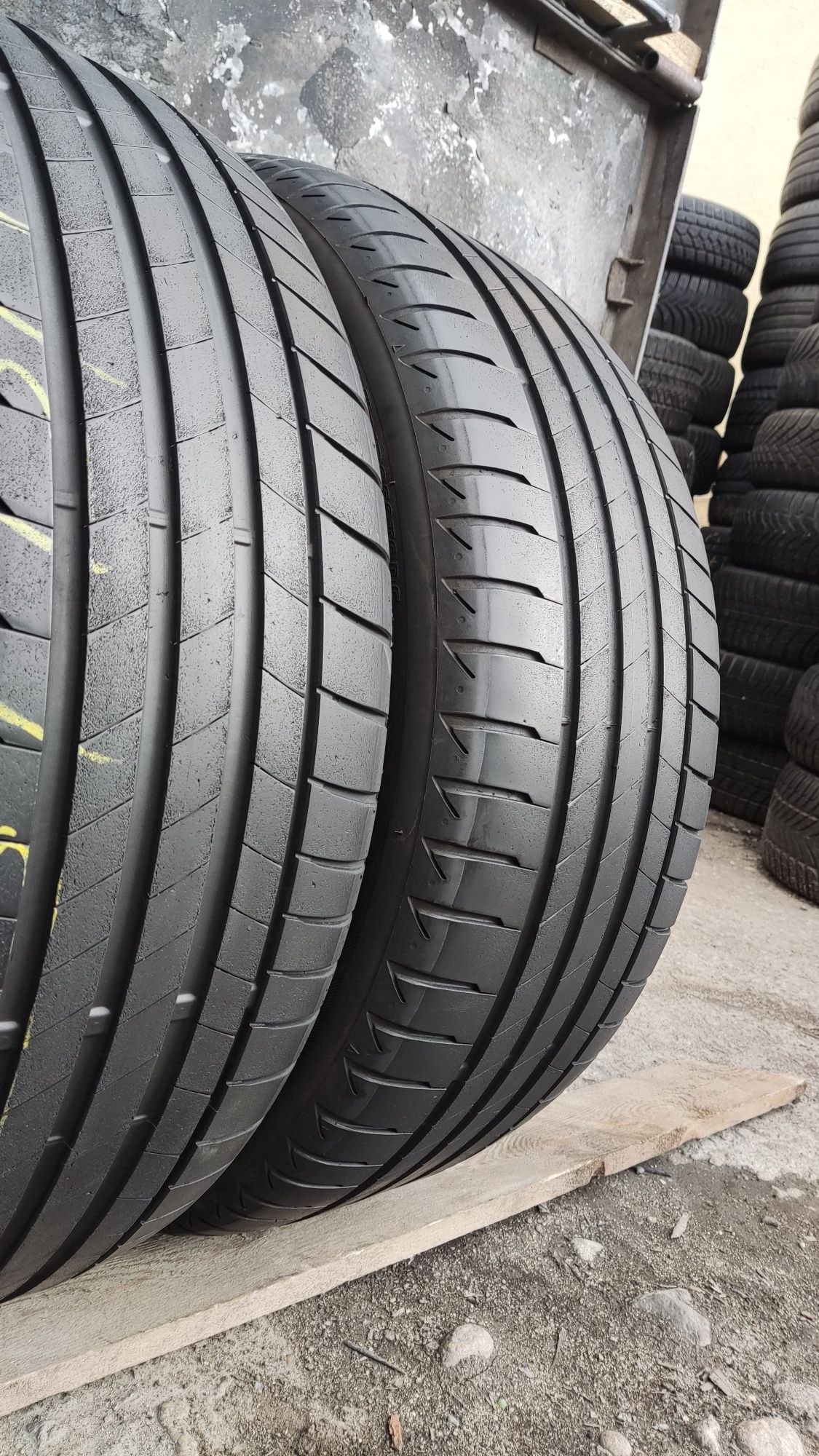 2бр летни гуми 225/45/18 Bridgestone Turanza T005, 91W, dot19
dot2719