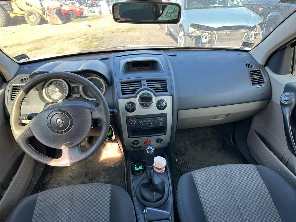 Dezmembrez RENAULT MEGANE Break/Hatchback 1.5 D
