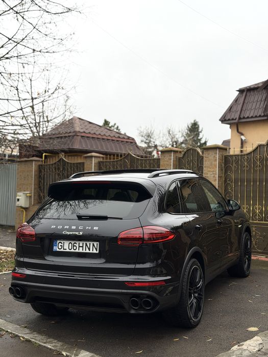 Porsche Cayenne 3.0 Benzină S E-Hybrid 416 CP. 2015