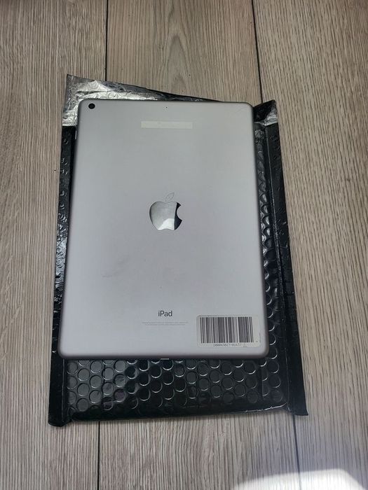 Ipad mini 5 ,cu celular