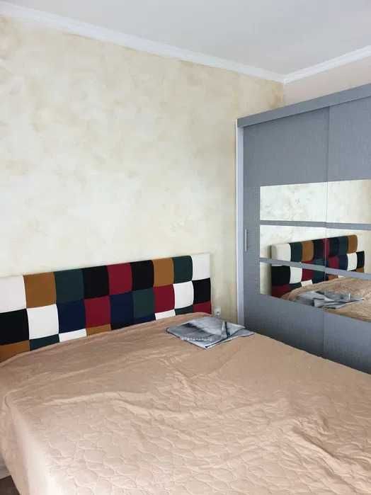 Дава се под наем Двустаен апартамент в София, Люлин 10 - 76 кв.м за 465 € - Снимка #1