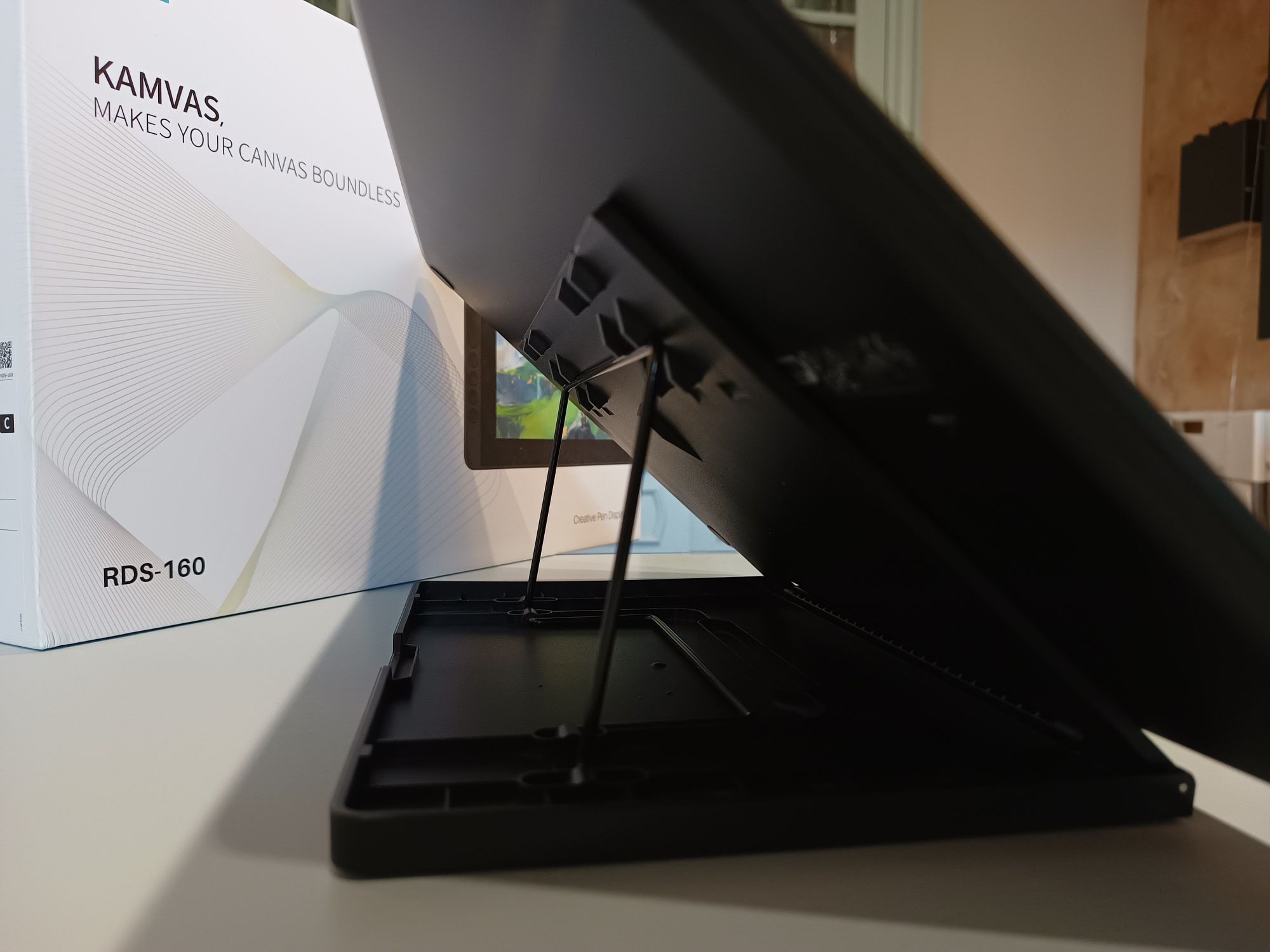 Графичен дисплей Huion Kamvas RDS-160