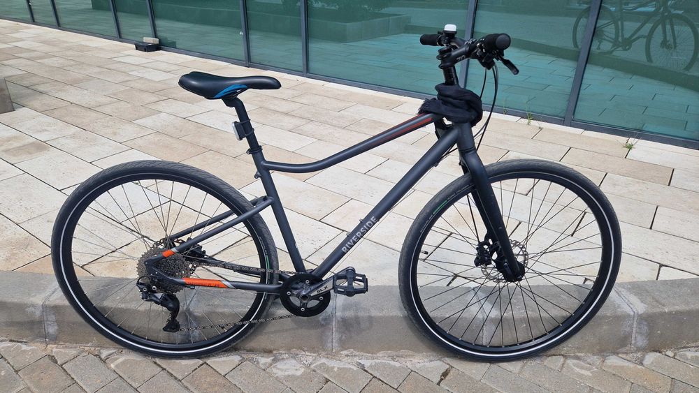 Bicicleta city/trekking Riverside 700