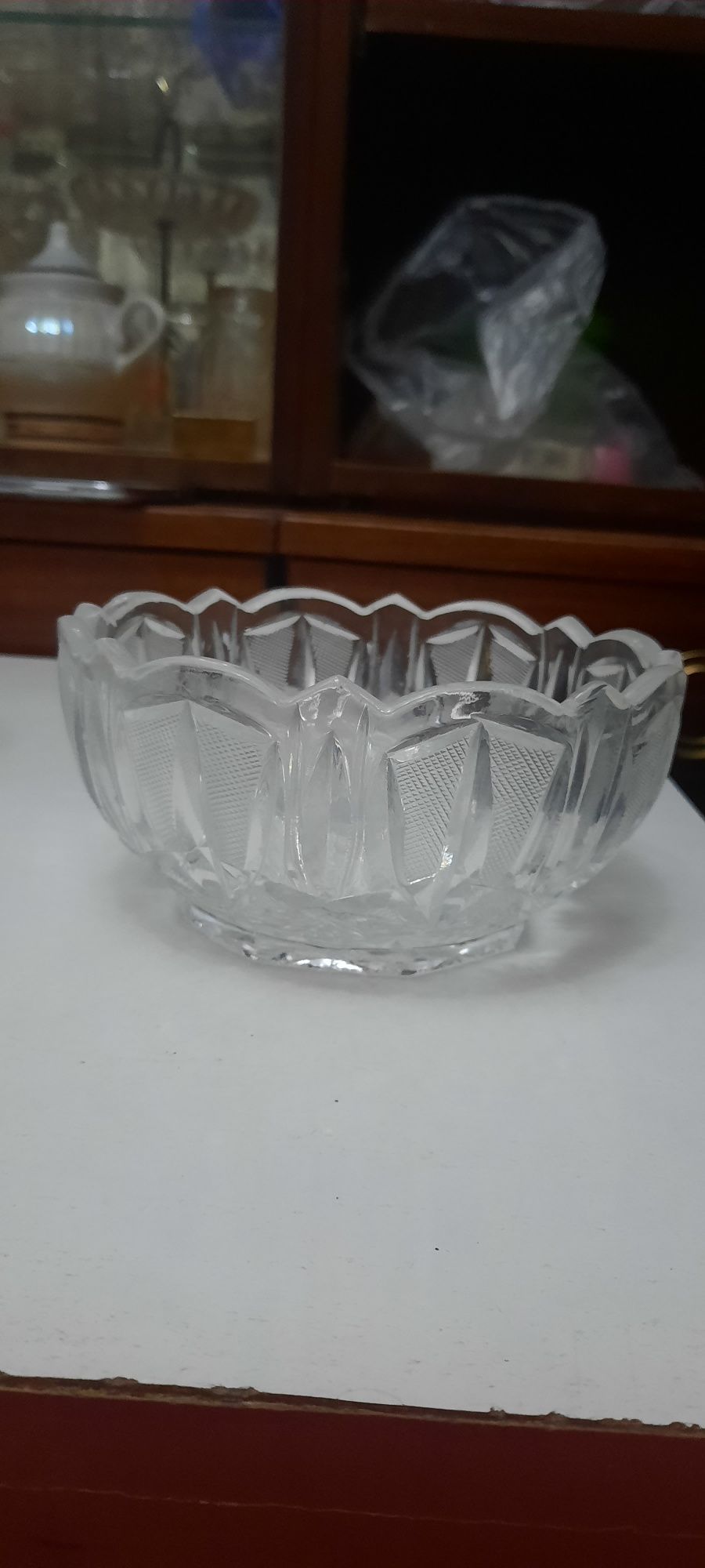 Продам хрустальные вазы