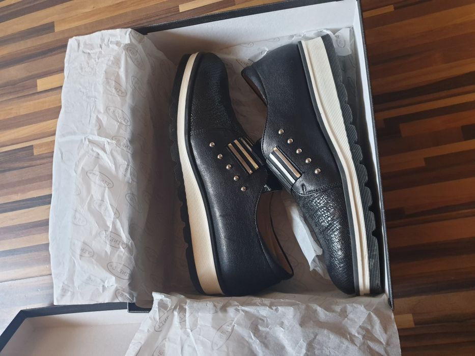 Дамски обувки 40 номер Tine's