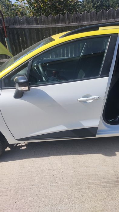 Ușa dreapta fata alba clio 4