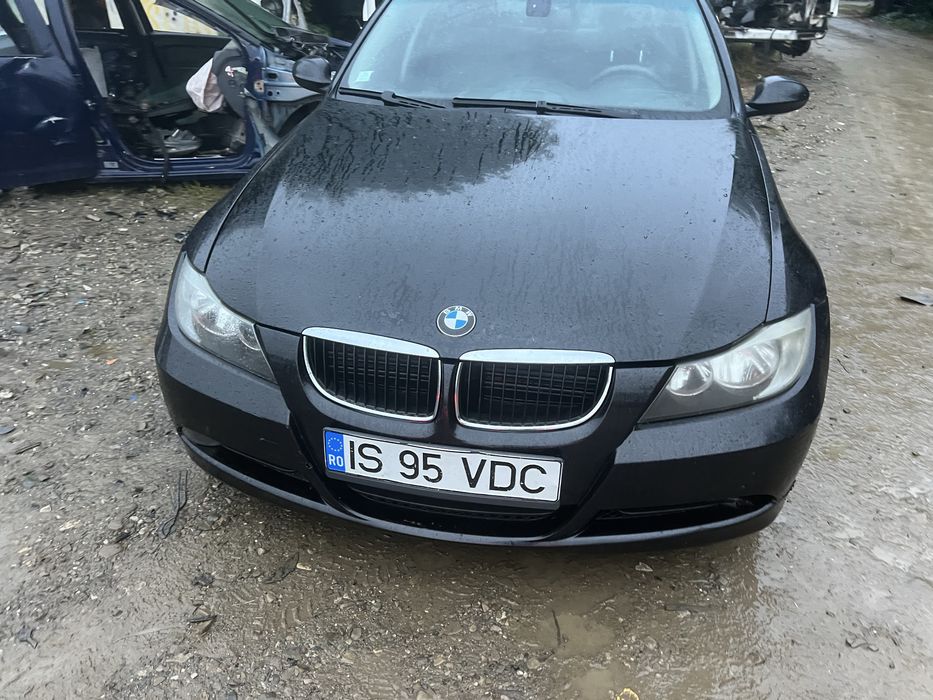 Bara fata! Capota motor faruri bmw e90 fab 2007