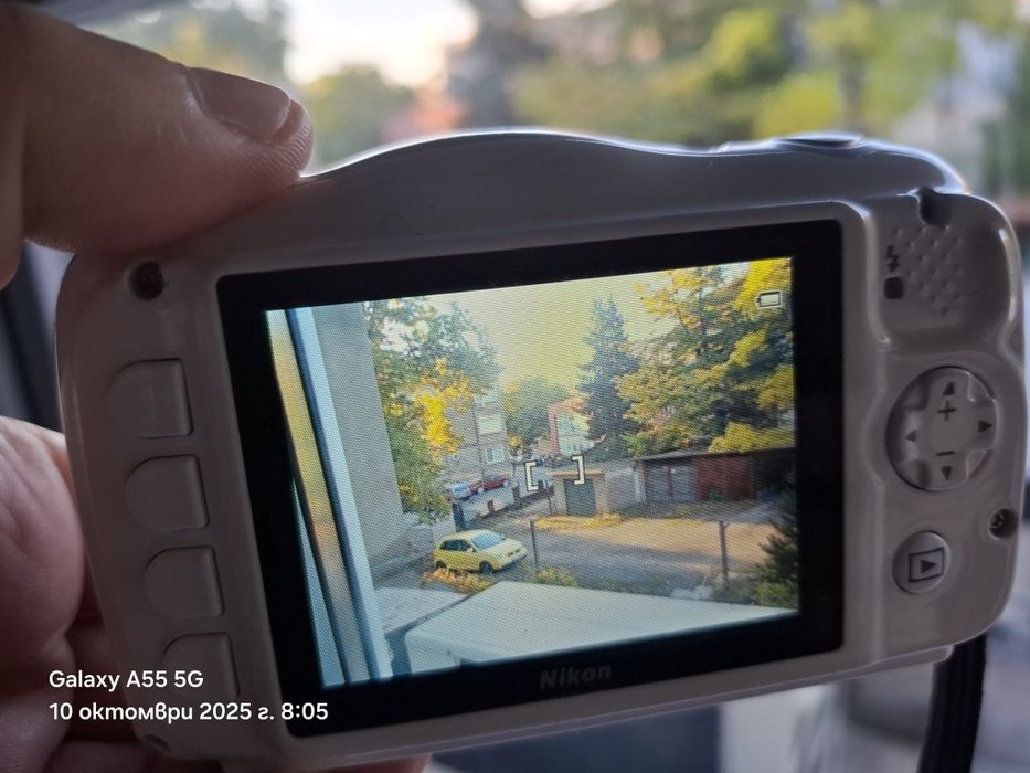 Nikon Coolpix S-33 Перфектен Цифров Фотоапарат