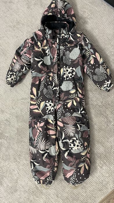 Комбинезон  осень весна на девочку в отличном состоянии