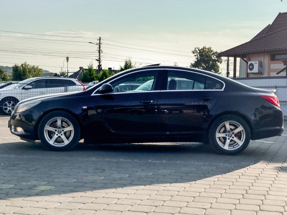Opel insignia 2.0 tdi  2010 E5