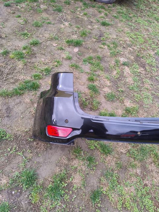 Задна броня, горна част jeep grand Cherokee wk2